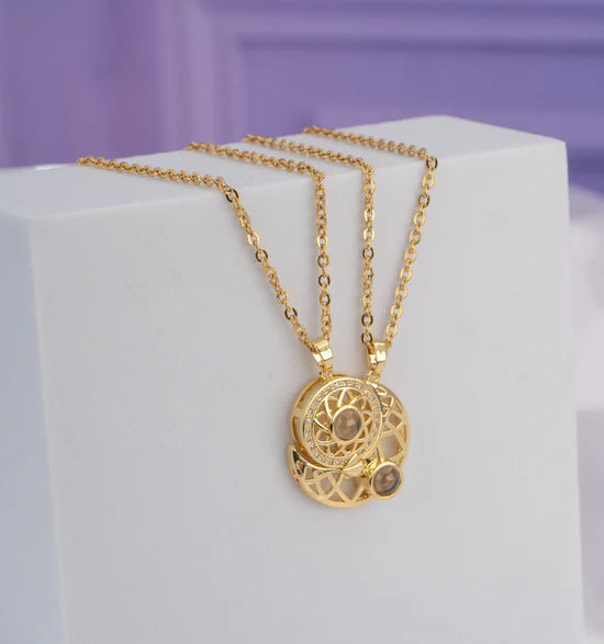 COLLAR SOLA Y LUNA PROYECCION PAREJA