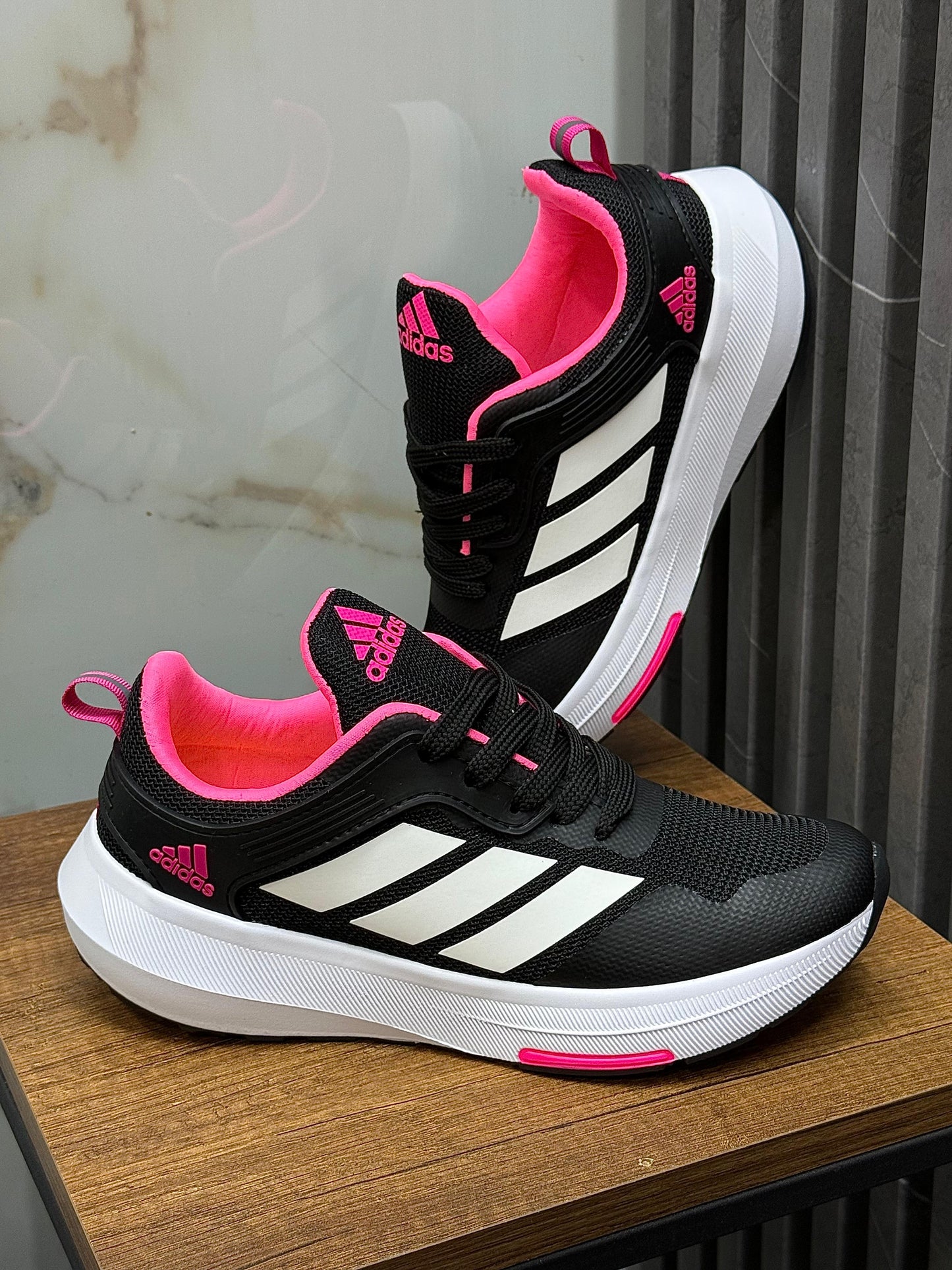 DEPORTIVO ADIDAS DAMA